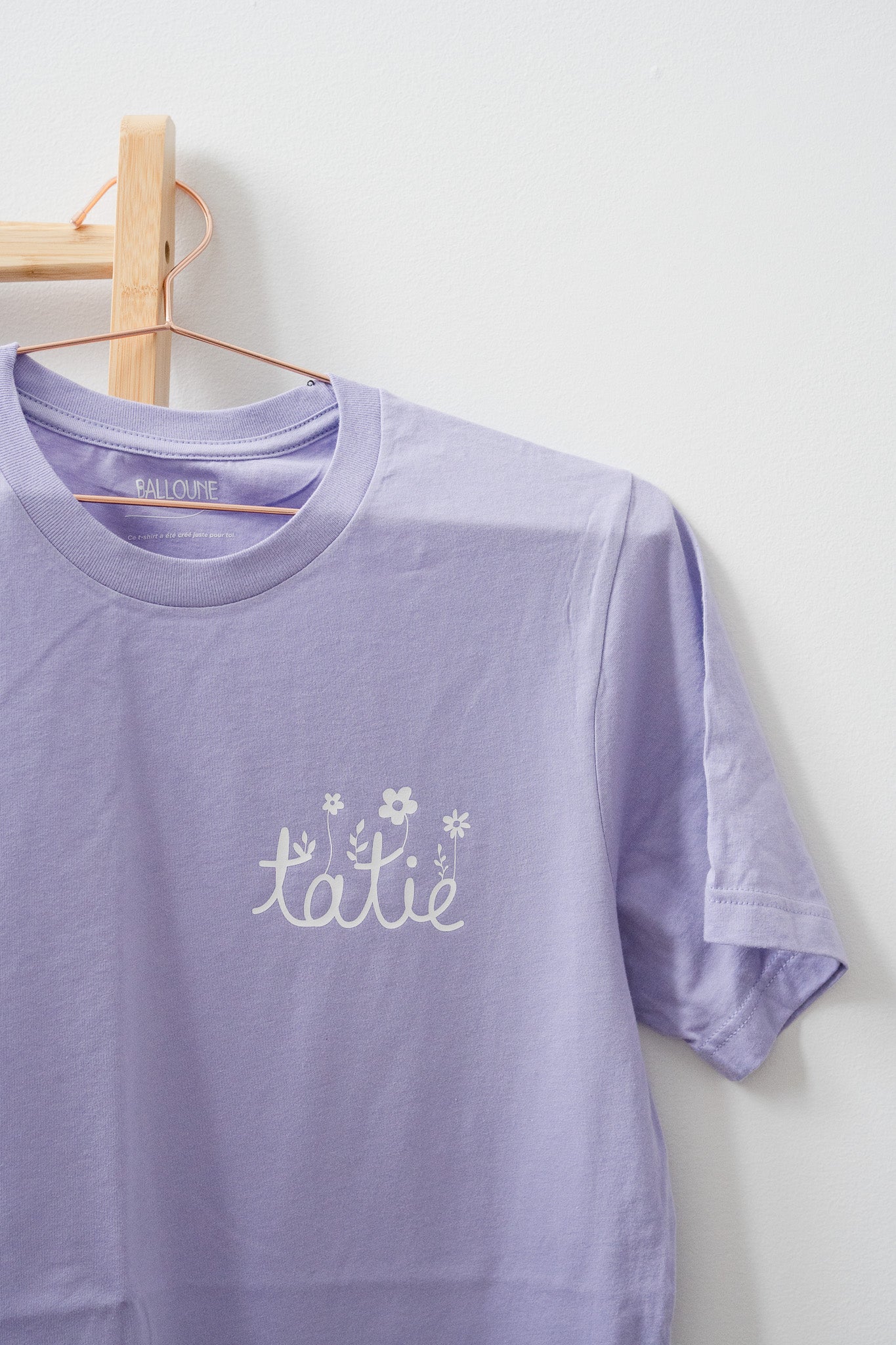 *prêt-à-partir* T-shirt design fleuri "TATIE" Lavande - M unisexe