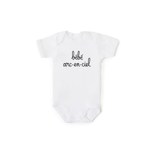 Cache-couche BÉBÉ ARC-EN-CIEL blanc à manches courtes