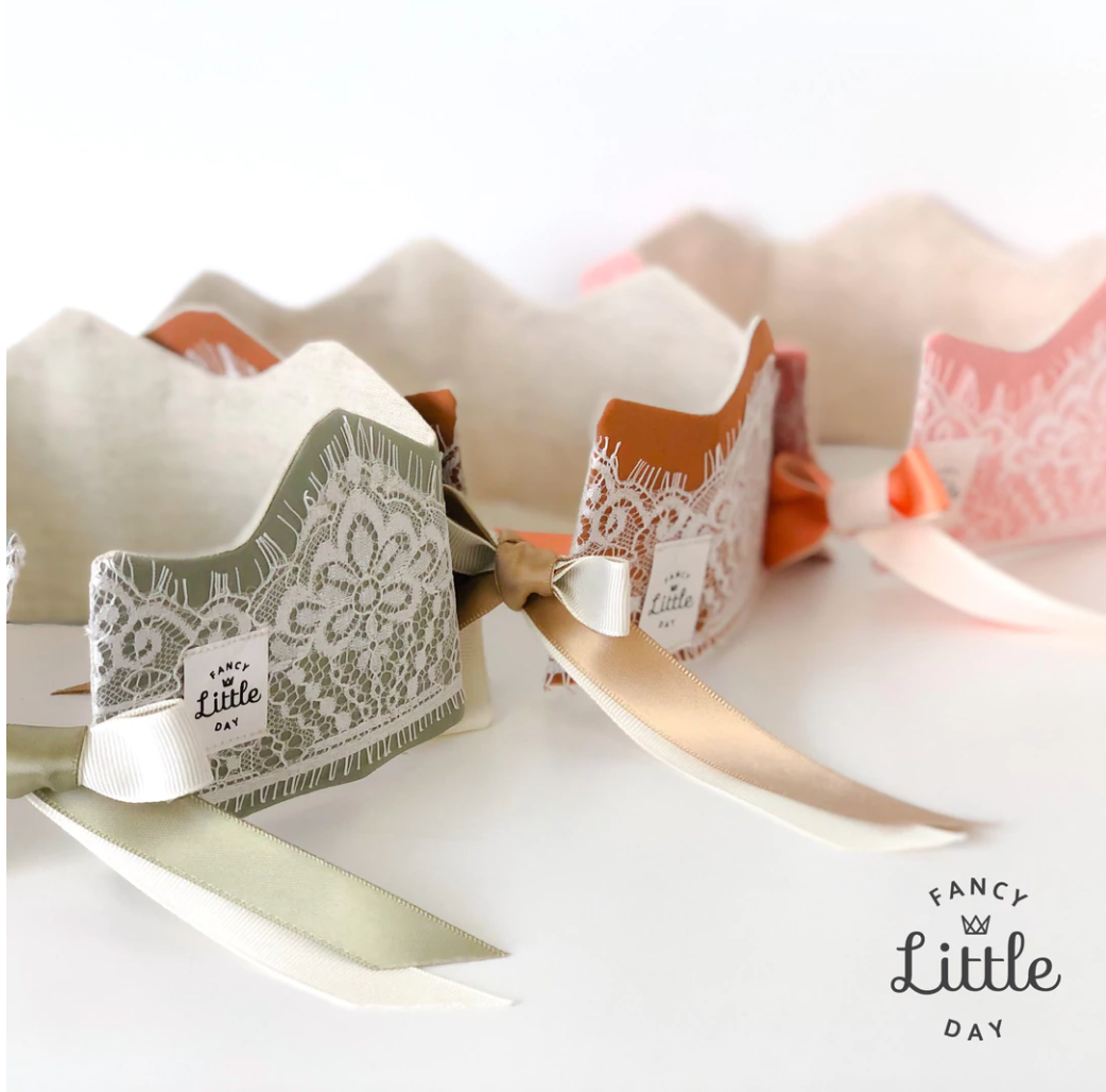 *prêt-à-partir* Couronne de fête réversible avec dentelle