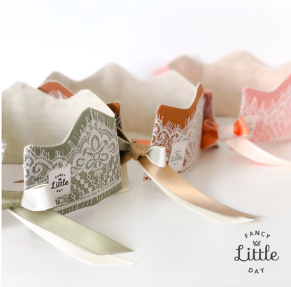 *prêt-à-partir* Couronne de fête réversible avec dentelle