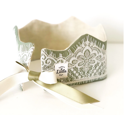 *prêt-à-partir* Couronne de fête réversible avec dentelle